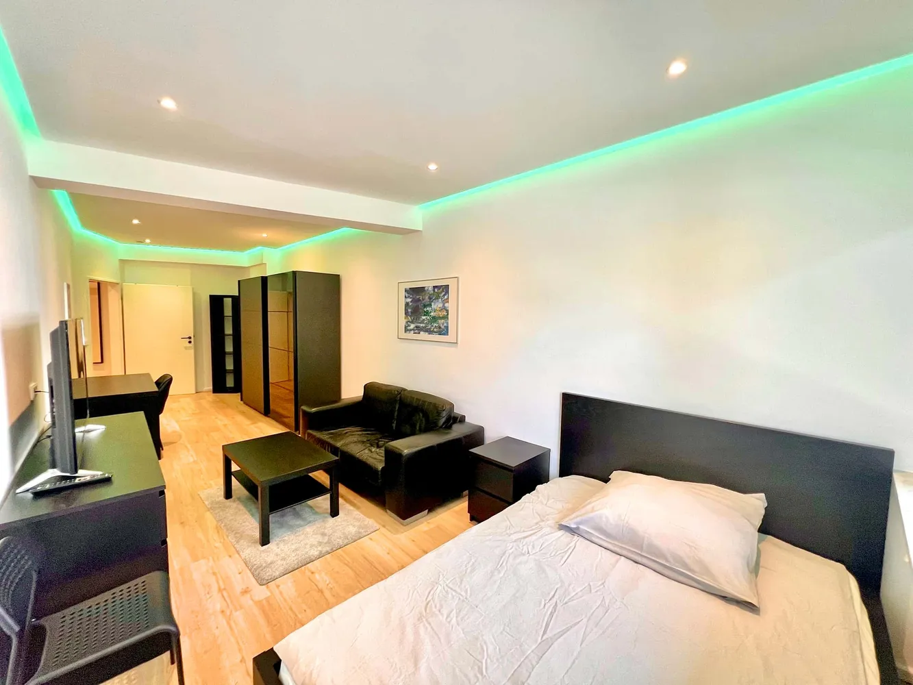 Shared room with 27 m² in Munich – Photo 4