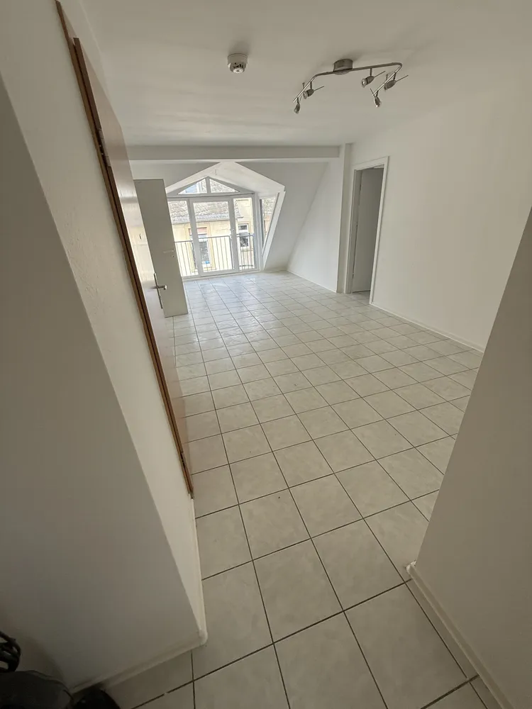 4 Zimmer Wohnung mit 81 m² in Frankfurt am Main – Bild 2