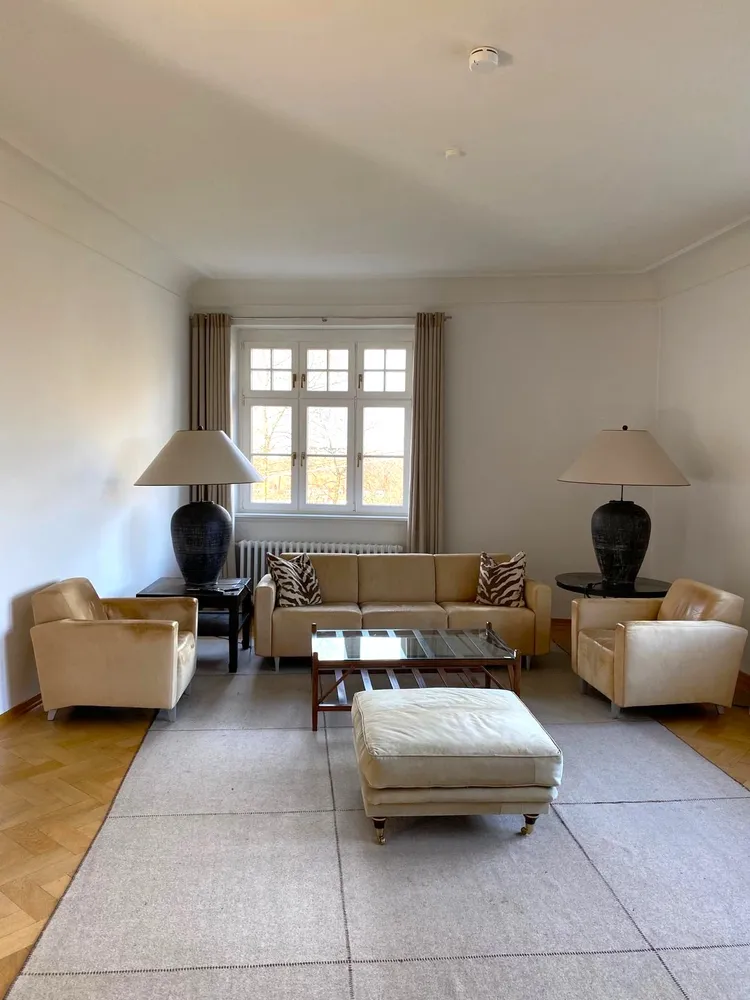 8 room apartment with 252 m² in Munich – Photo 4