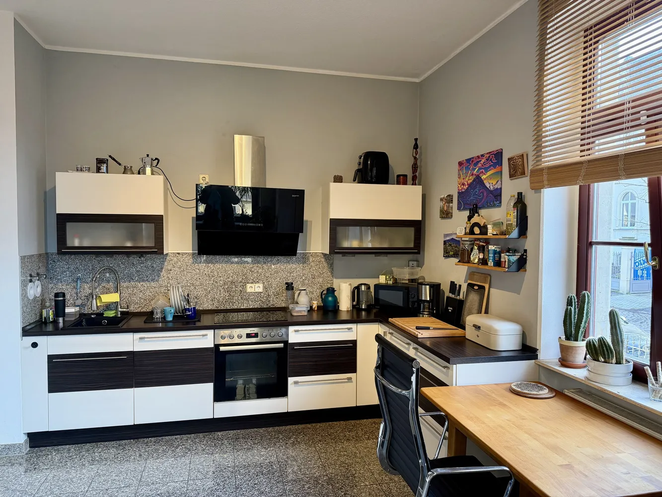 2 Zimmer Wohnung mit 81 m² in Dresden – Bild 2