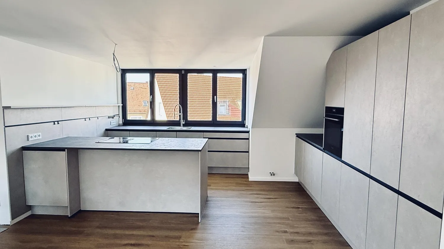 4 Zimmer Wohnung mit 121 m² in Nürnberg – Bild 1