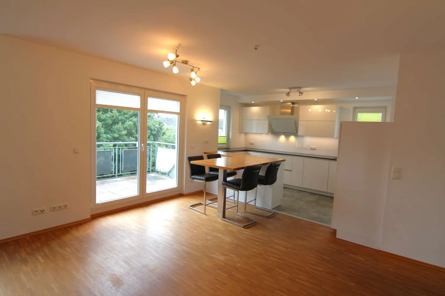 4 Zimmer Wohnung mit 106 m² in Köln – Bild 5