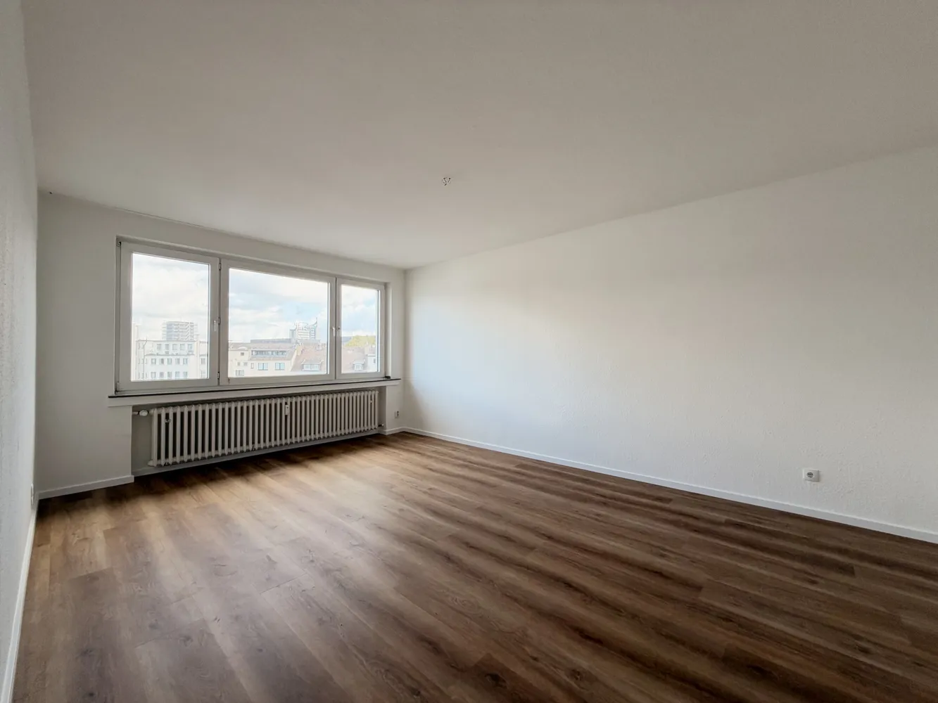 3 Zimmer Wohnung mit 90 m² in Düsseldorf – Bild 1