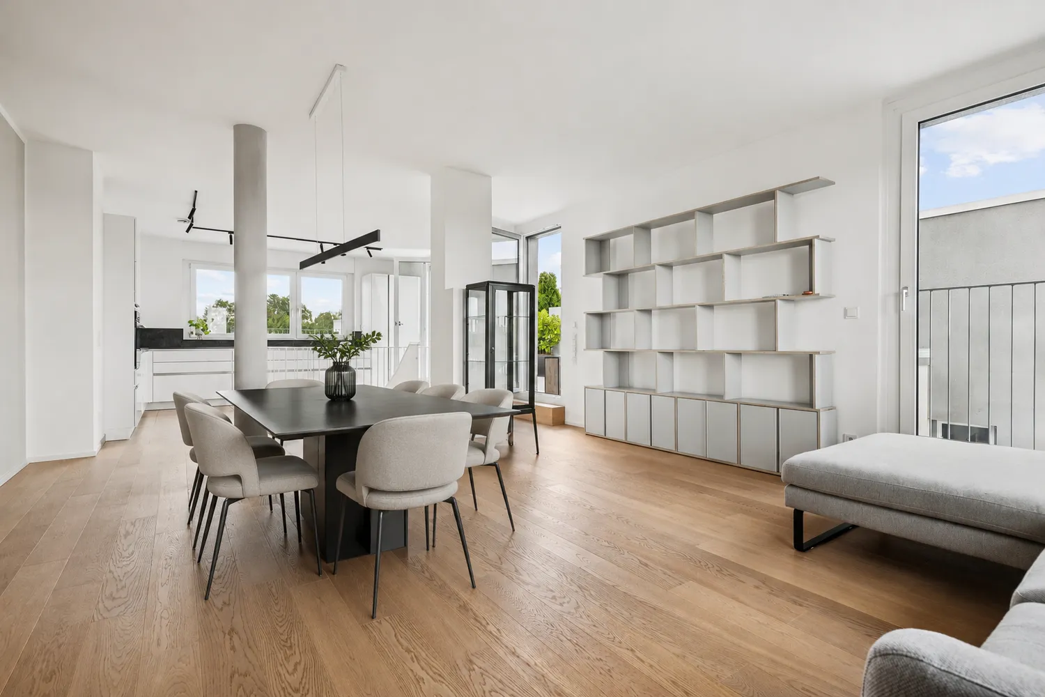 4 Zimmer Wohnung mit 126 m² in München – Bild 3