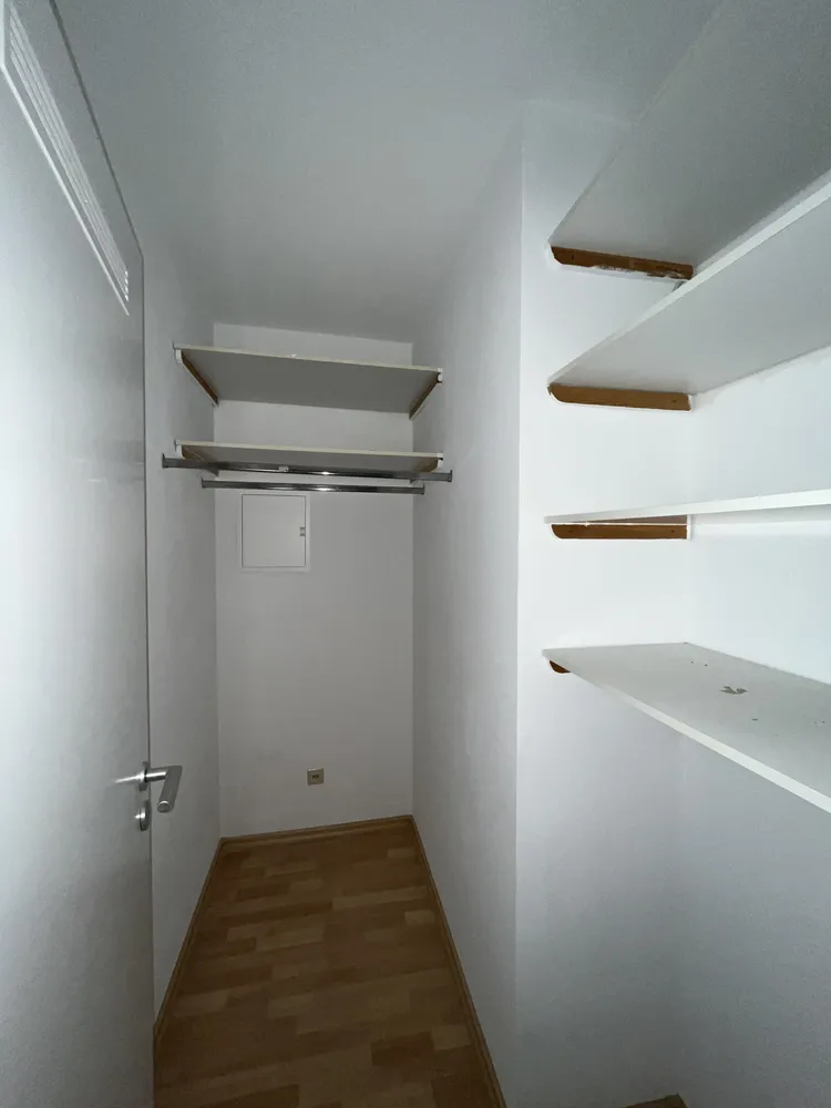 2 Zimmer Wohnung mit 85 m² in Berlin – Bild 12