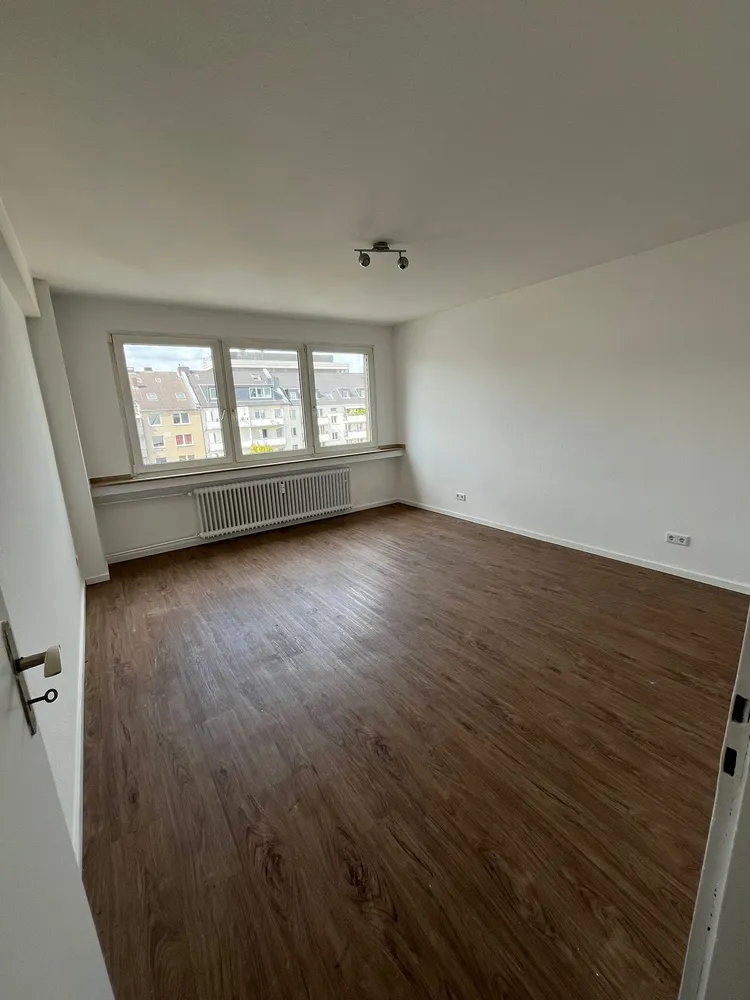 3 Zimmer Wohnung mit 92 m² in Düsseldorf – Bild 7