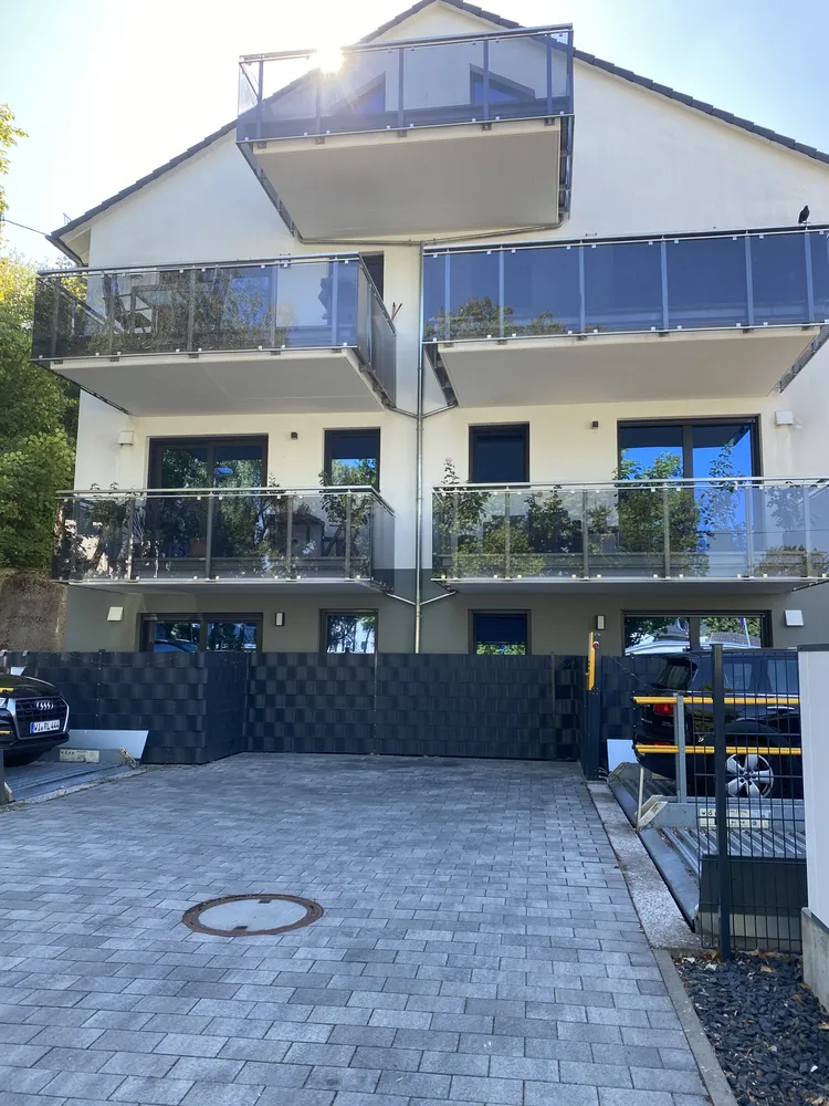 3 Zimmer Wohnung mit 156 m² in Wiesbaden – Bild 1