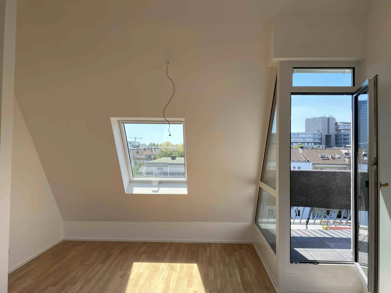 2 Zimmer Wohnung mit 76 m² in Düsseldorf – Bild 10