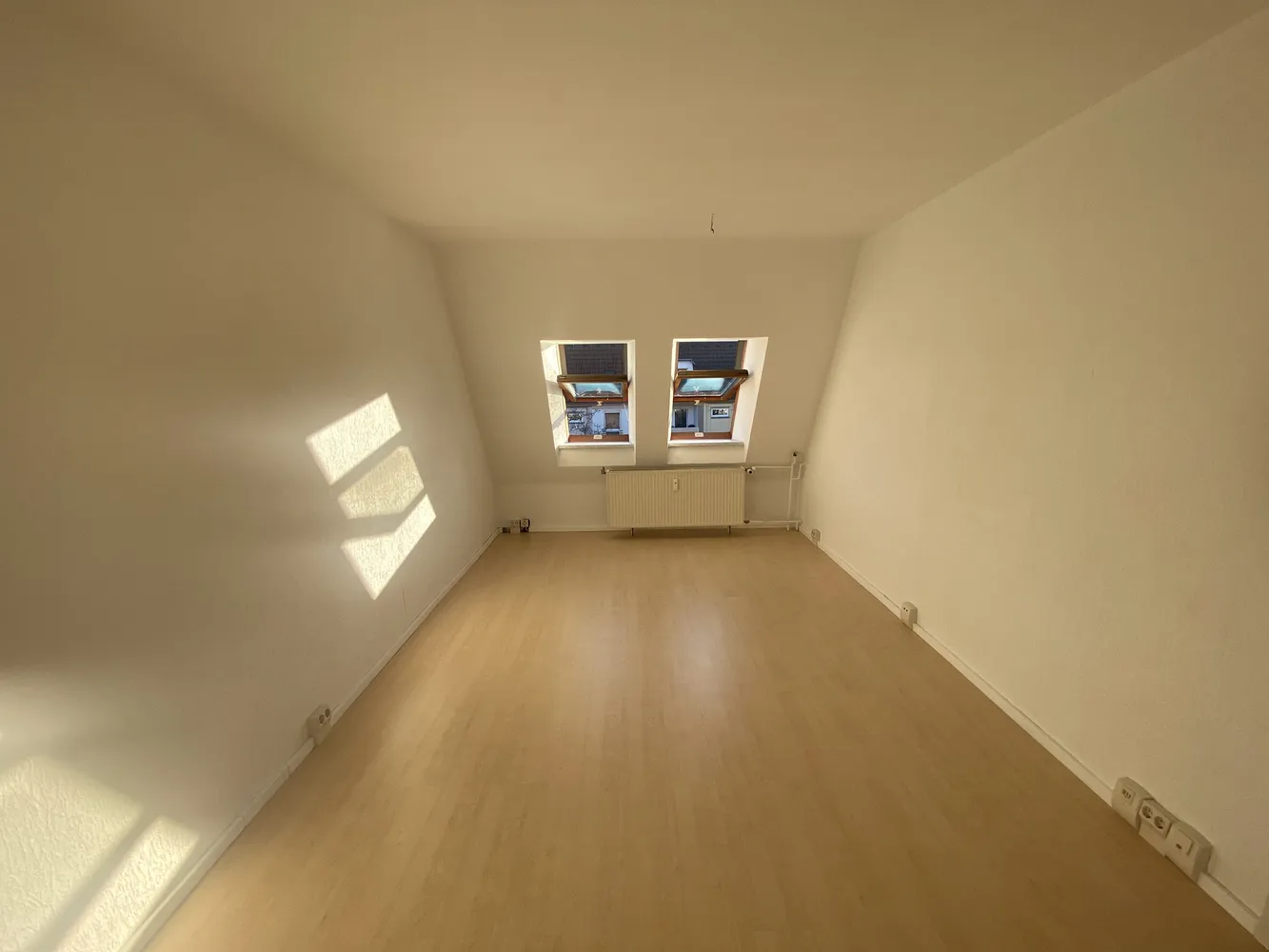 4 Zimmer Wohnung mit 86 m² in Erfurt – Bild 1