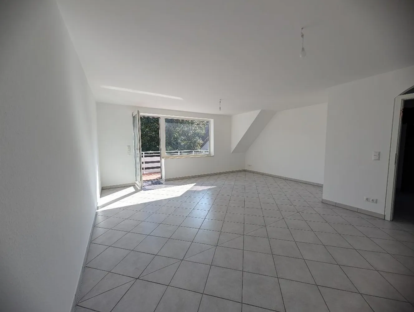 2 Zimmer Wohnung mit 82 m² in Essen – Bild 5