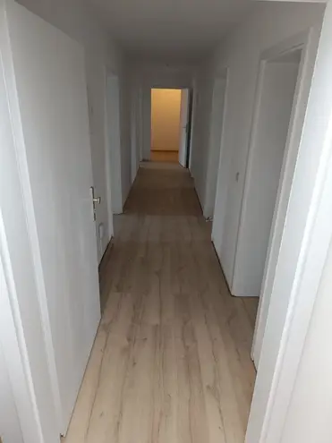 4 Zimmer Wohnung mit 105 m² in Halle (Saale) – Bild 2