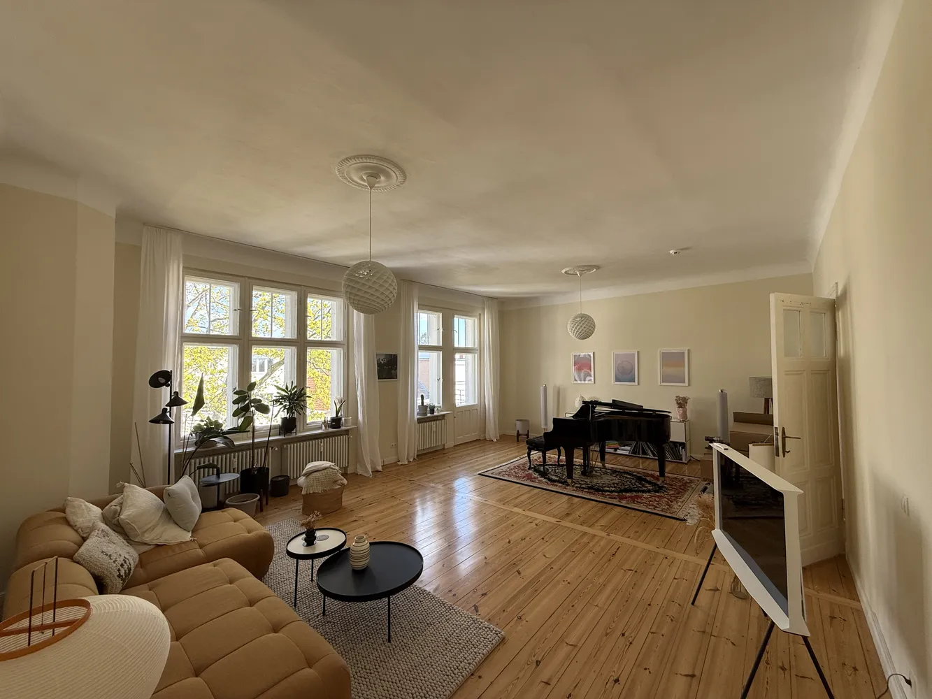 3 Zimmer Wohnung mit 140 m² in Berlin – Bild 2