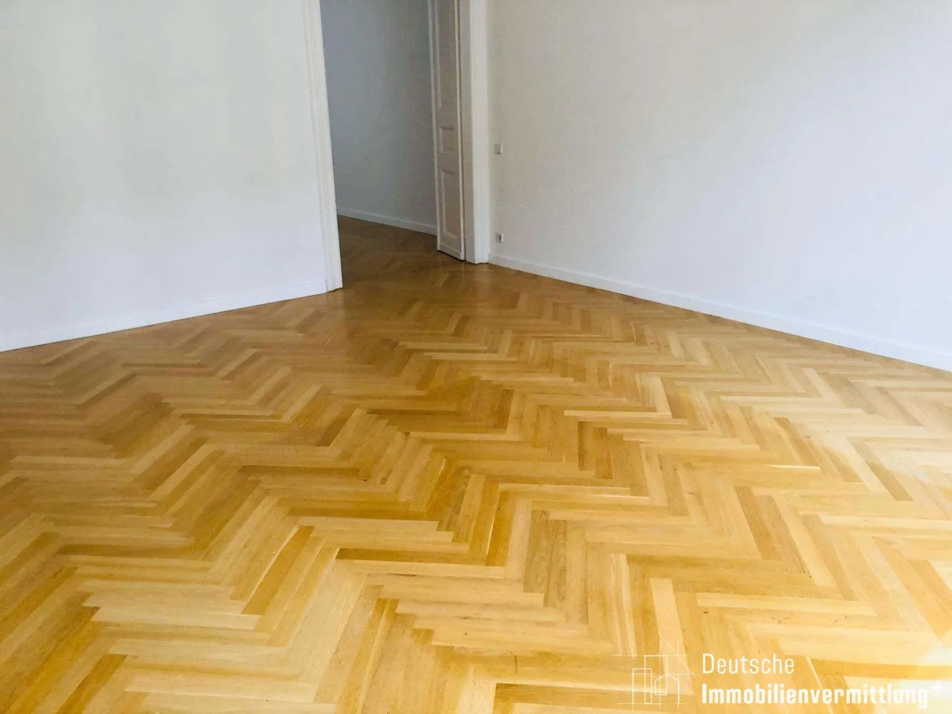 4 Zimmer Wohnung mit 152 m² in Leipzig – Bild 2