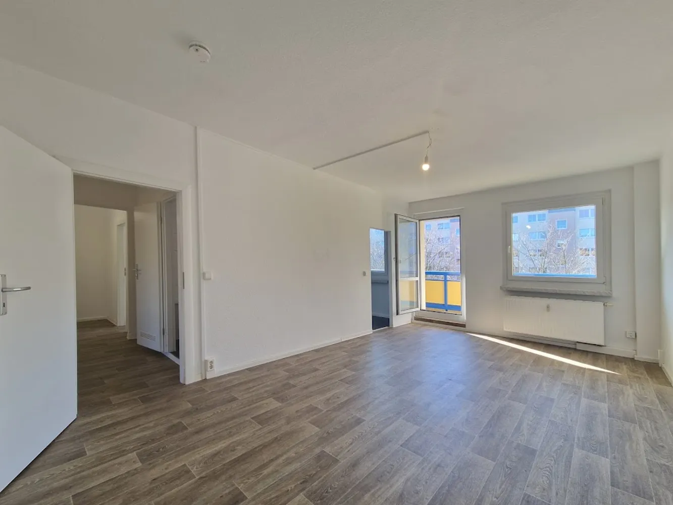4 Zimmer Wohnung mit 77 m² in Dresden – Bild 1