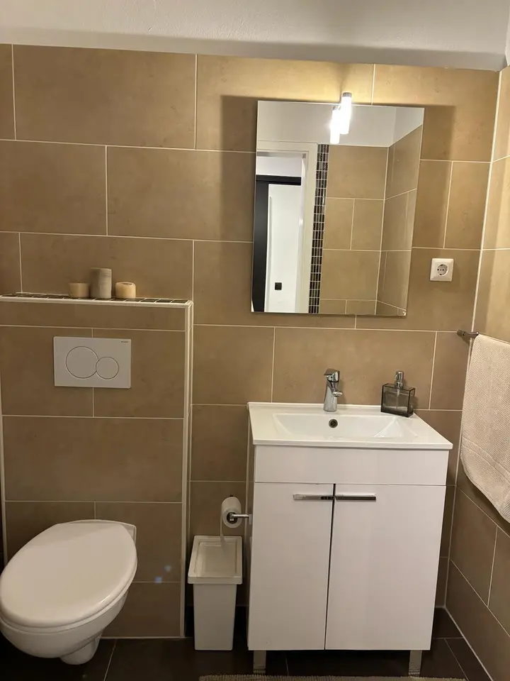 WG-Zimmer mit 33 m² in Langenfeld – Bild 7