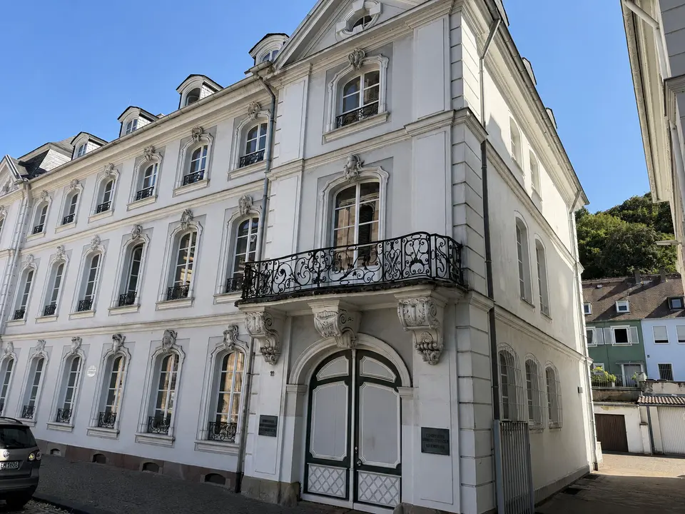 3 Zimmer Wohnung mit 110 m² in Saarbrücken – Bild 2
