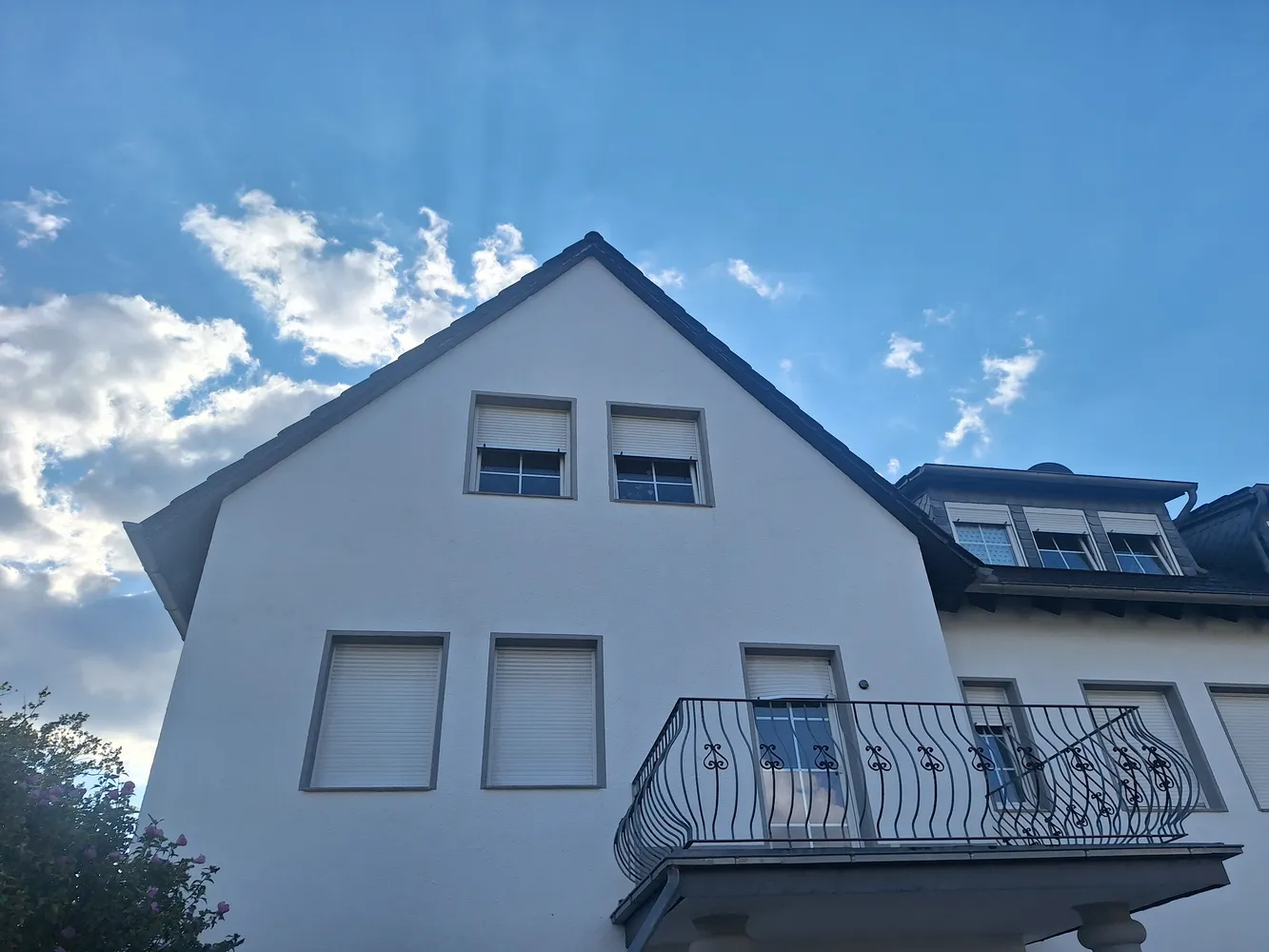 3 Zimmer Wohnung mit 100 m² in Langenhagen – Bild 1