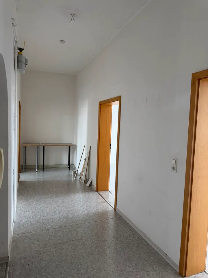 2 Zimmer Wohnung mit 80 m² in Hof – Bild 1
