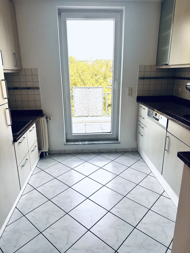 2 Zimmer Wohnung mit 72 m² in Wiesbaden – Bild 7