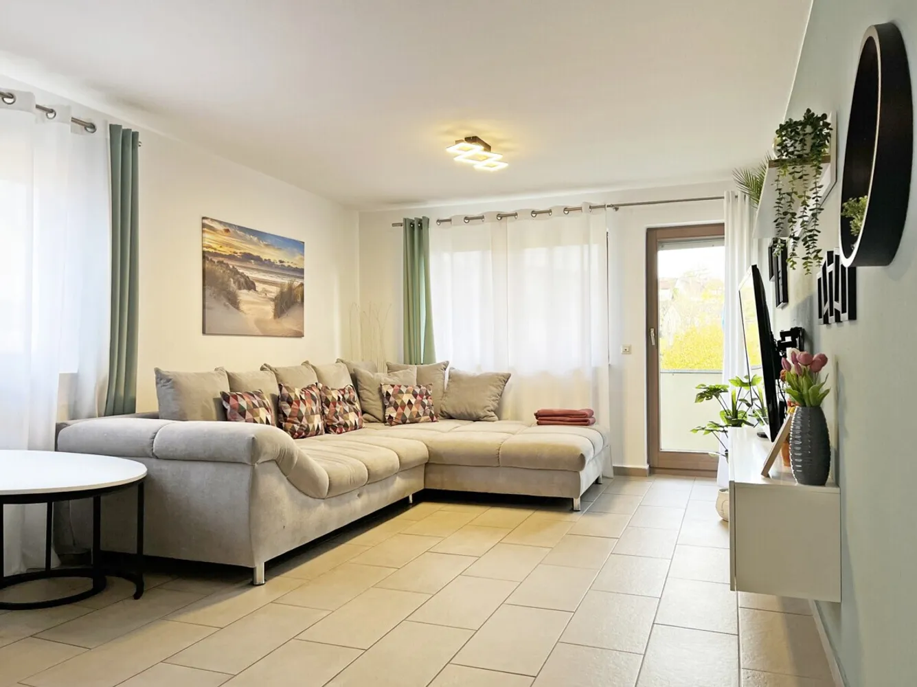 2 Zimmer Wohnung mit 65 m² in Reutlingen – Bild 2