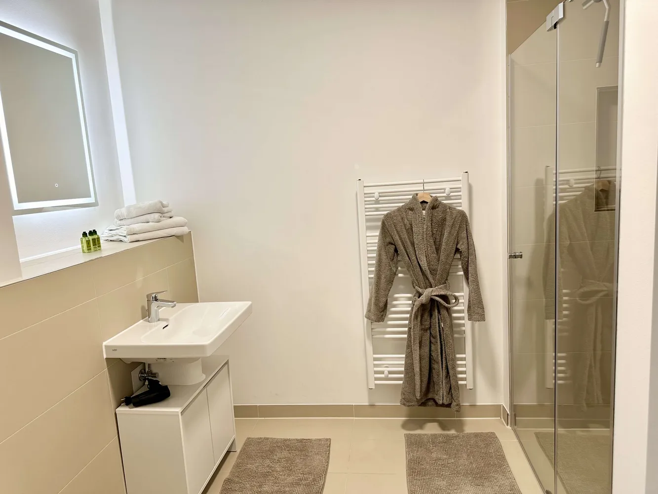 2 room apartment with 61 m² in Munich – Photo 3