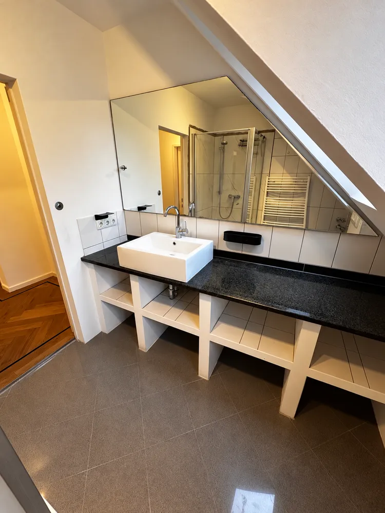 3 Zimmer Wohnung mit 81 m² in Frankfurt am Main – Bild 1