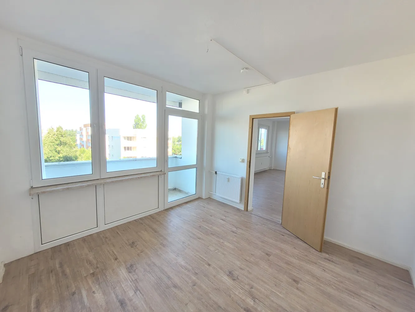 3 Zimmer Wohnung mit 69 m² in Halle (Saale) – Bild 2
