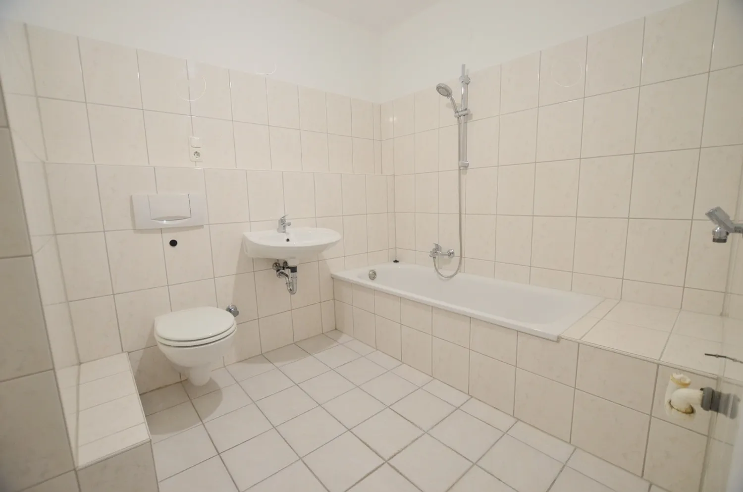 2 Zimmer Wohnung mit 68 m² in Duisburg – Bild 3