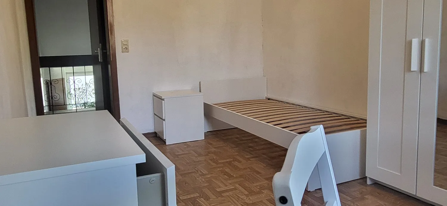 1 Zimmer Wohnung mit 14 m² in Karlsruhe – Bild 2