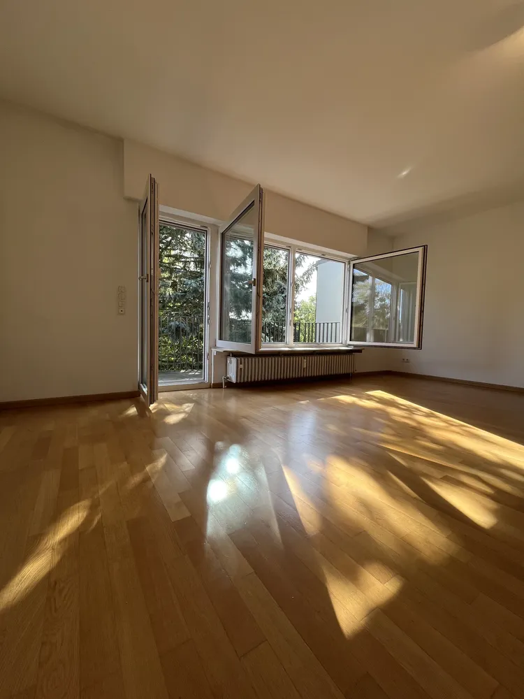 3 room apartment with 98 m² in Frankfurt am Main – Photo 1