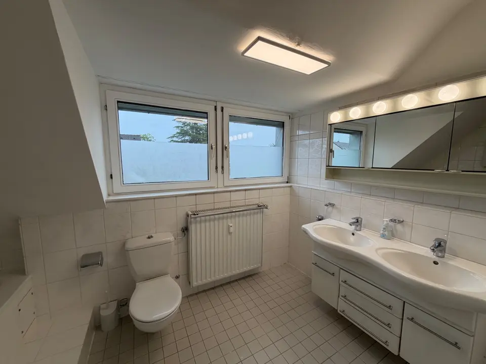 3 Zimmer Wohnung mit 100 m² in Mönchengladbach – Bild 8