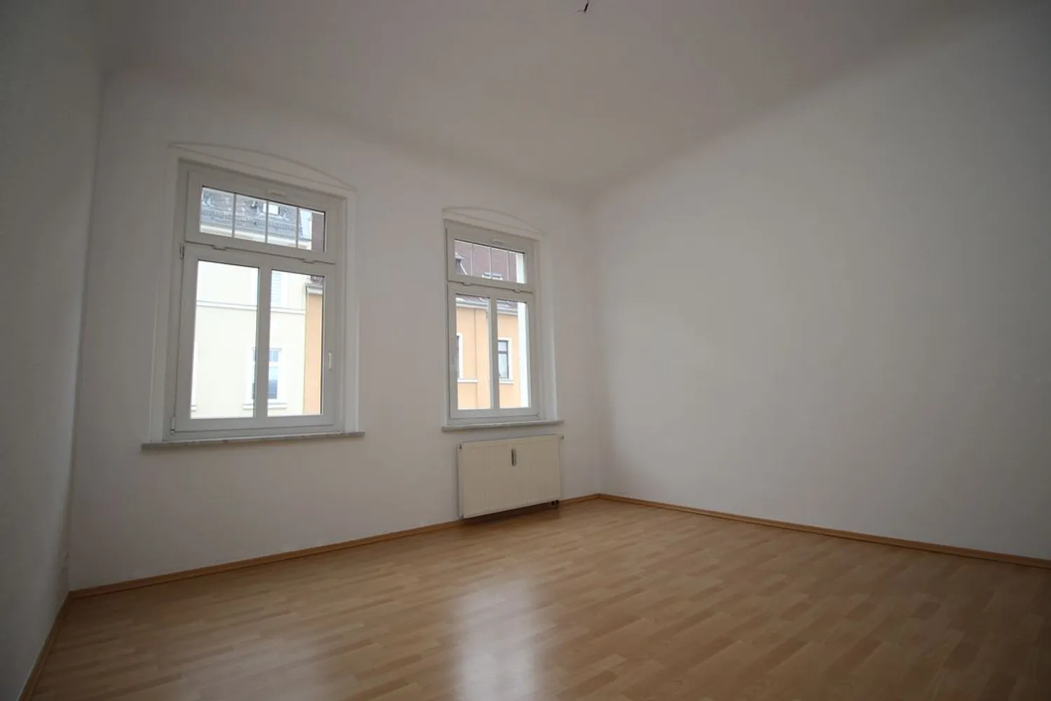 4 Zimmer Wohnung mit 84 m² in Plauen – Bild 1