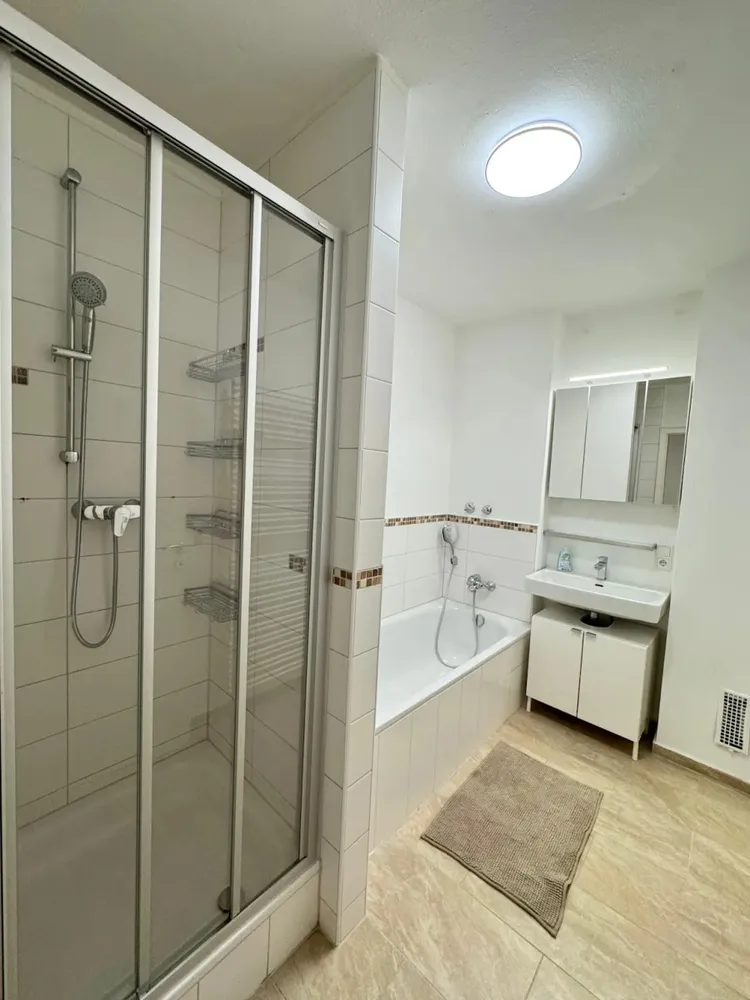 Shared room with 10 m² in Munich – Photo 9