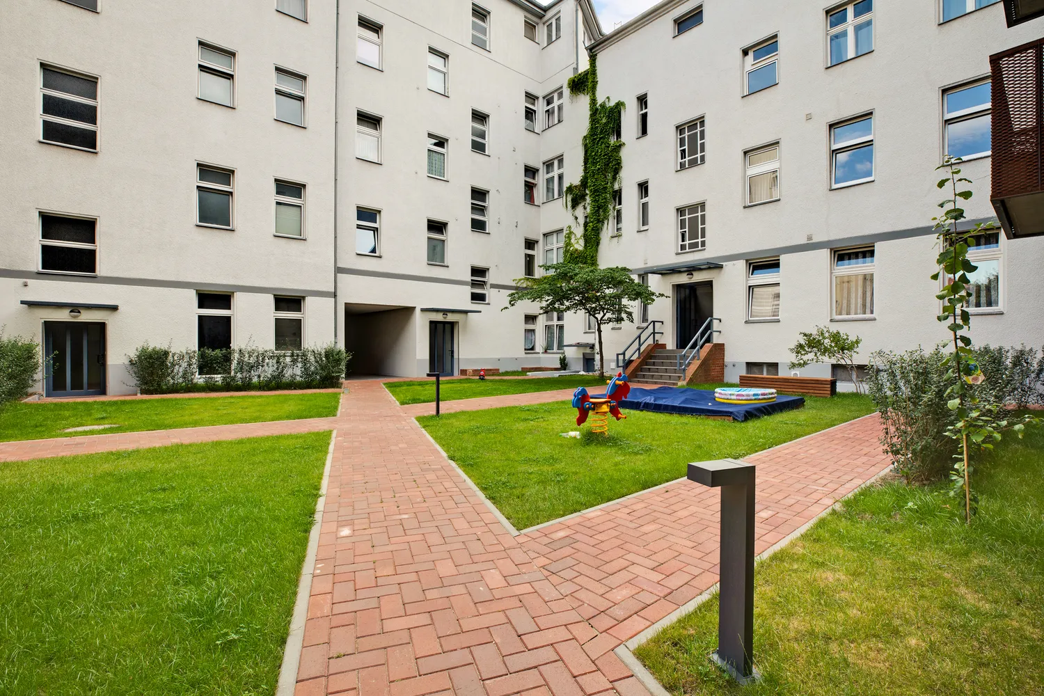2 room apartment with 48 m² in Berlin – Photo 9