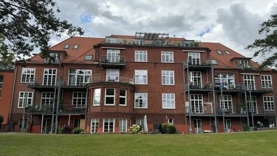 3 Zimmer Wohnung mit 120 m² in Schwerin – Bild 2