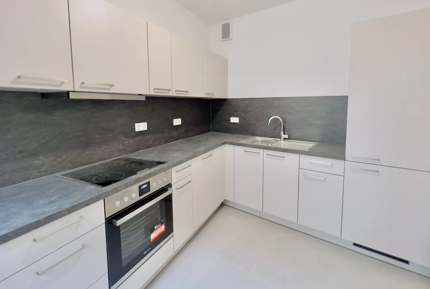 4 Zimmer Wohnung mit 132 m² in Hannover – Bild 4