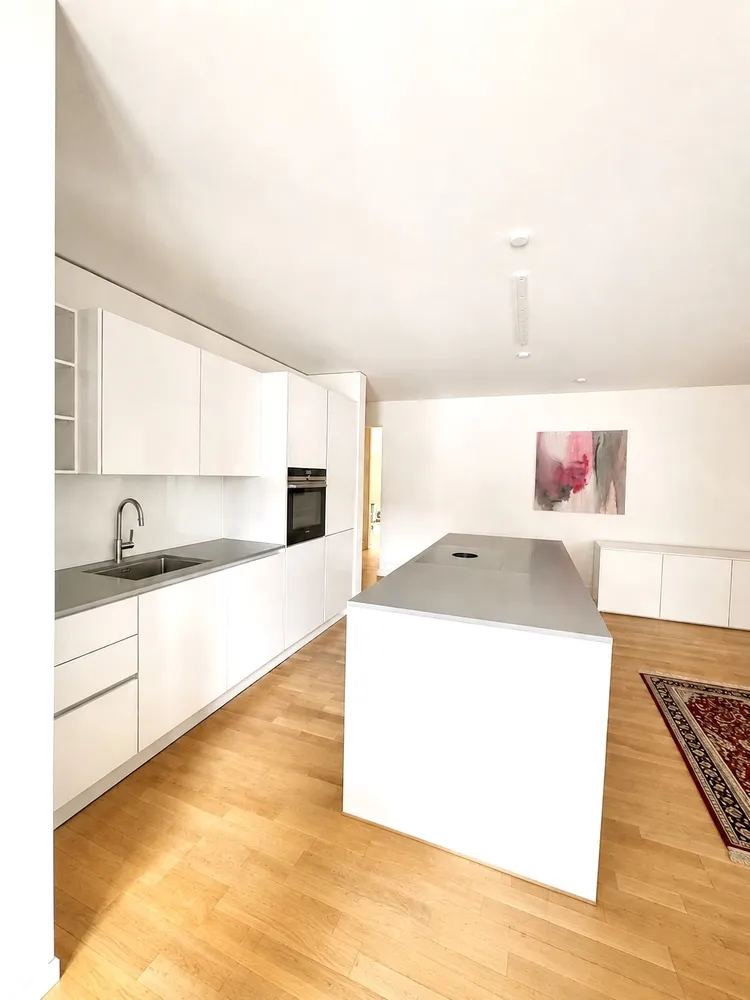 3 Zimmer Wohnung mit 118 m² in München – Bild 3