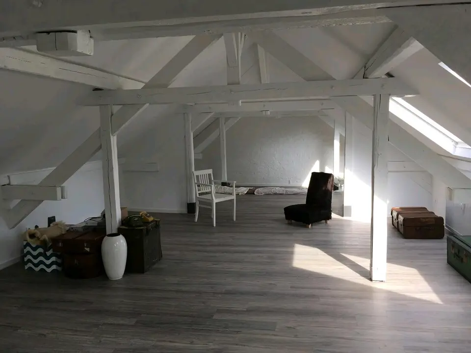 2 Zimmer Wohnung mit 110 m² in Aachen – Bild 2