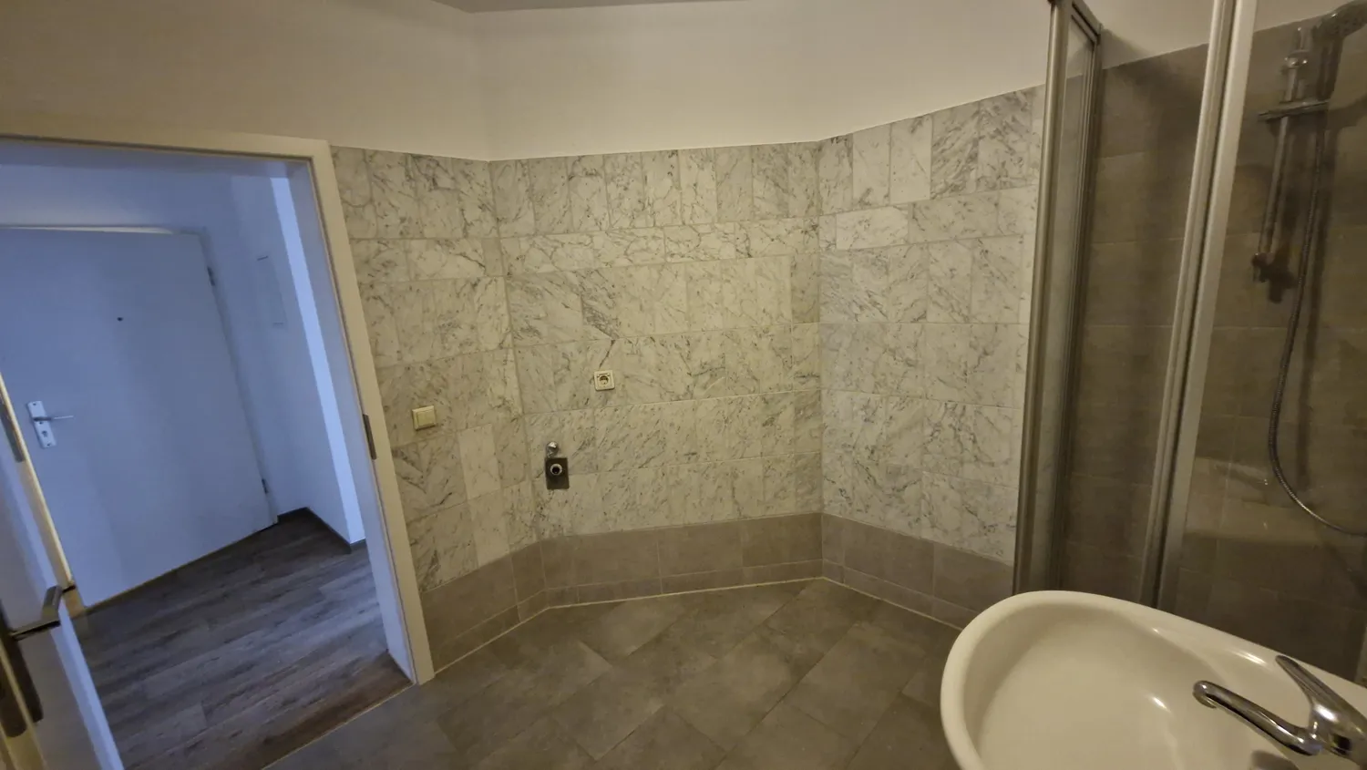 2 room apartment with 62 m² in Magdeburg – Photo 3