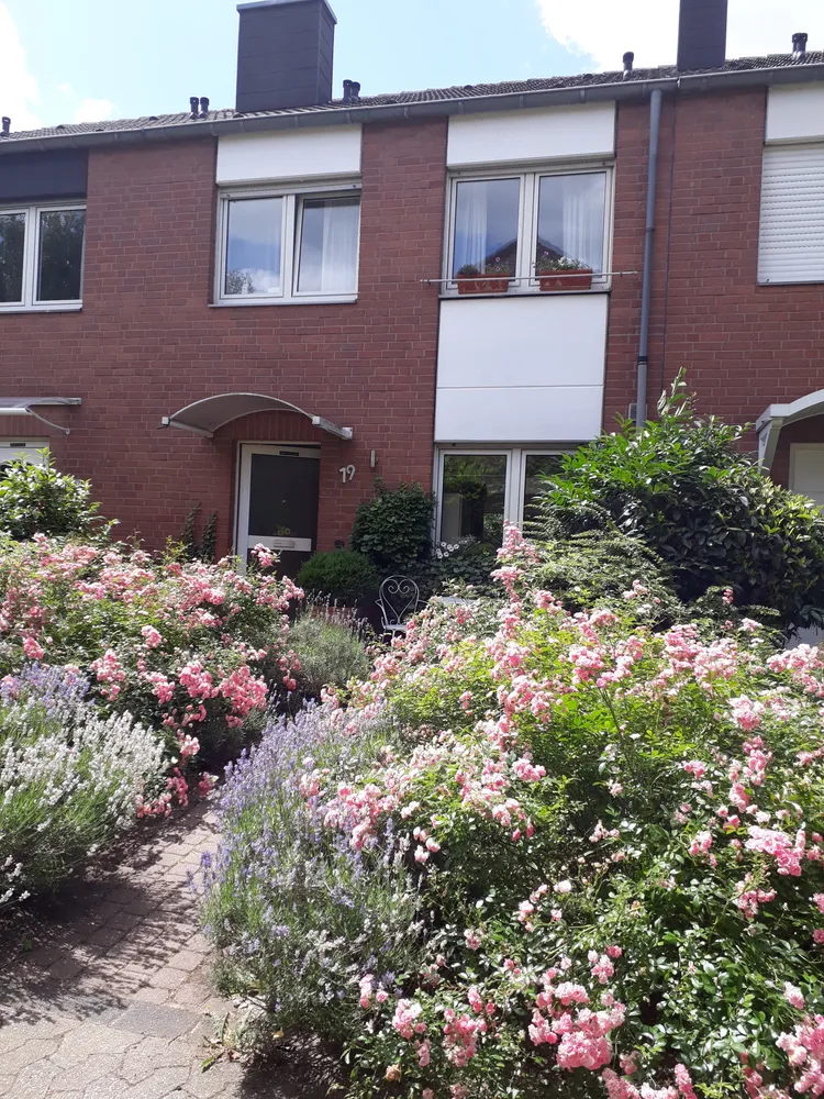 5 Zimmer Haus mit 130 m² in Düsseldorf – Bild 1