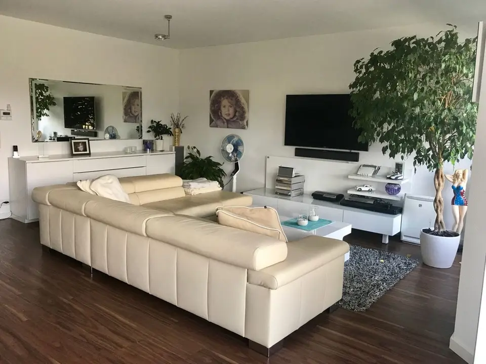 3 Zimmer Wohnung mit 100 m² in Düren – Bild 2