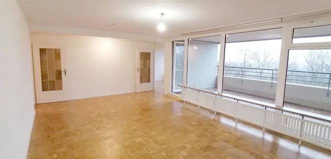 5 Zimmer Wohnung mit 138 m² in Stuttgart – Bild 2