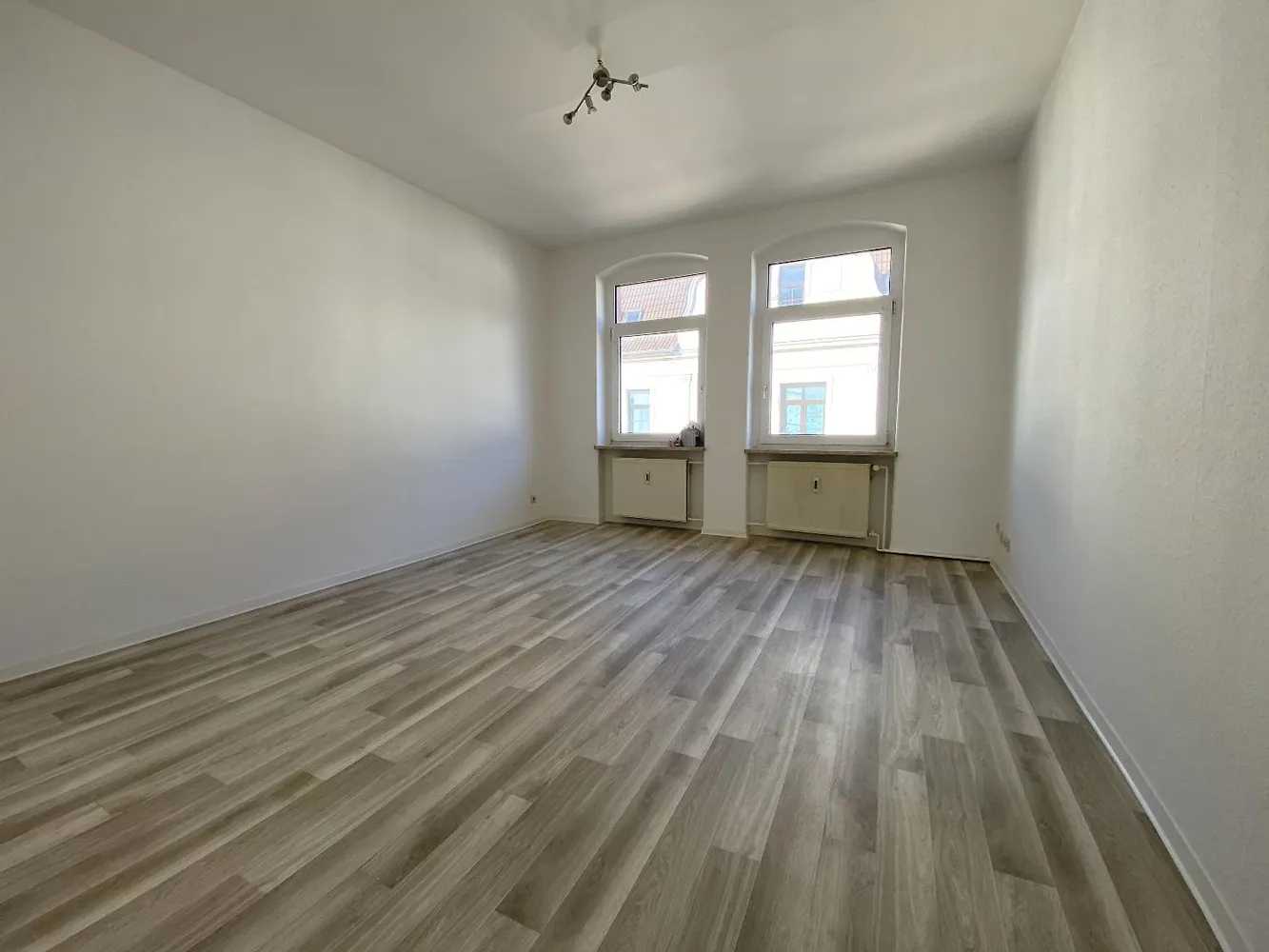2 Zimmer Wohnung mit 60 m² in Magdeburg – Bild 4