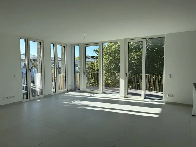 3 Zimmer Wohnung mit 102 m² in Dresden – Bild 2