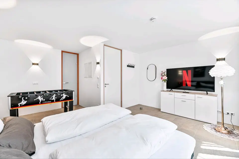WG-Zimmer mit 180 m² in Singen – Bild 1