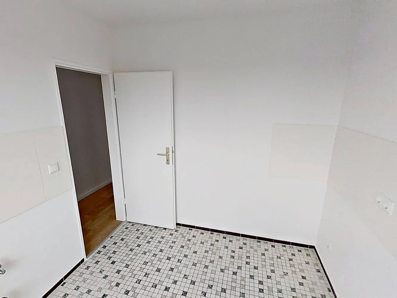 4 Zimmer Wohnung mit 87 m² in Lübeck – Bild 10