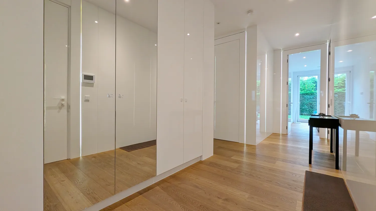 6 Zimmer Wohnung mit 259 m² in Frankfurt am Main – Bild 3