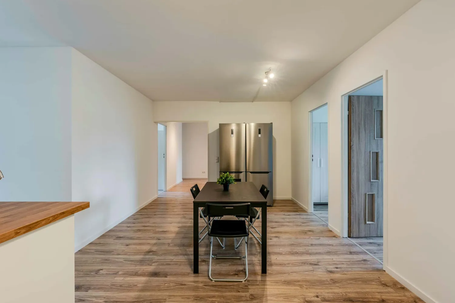 Shared room with 13 m² in Berlin – Photo 3