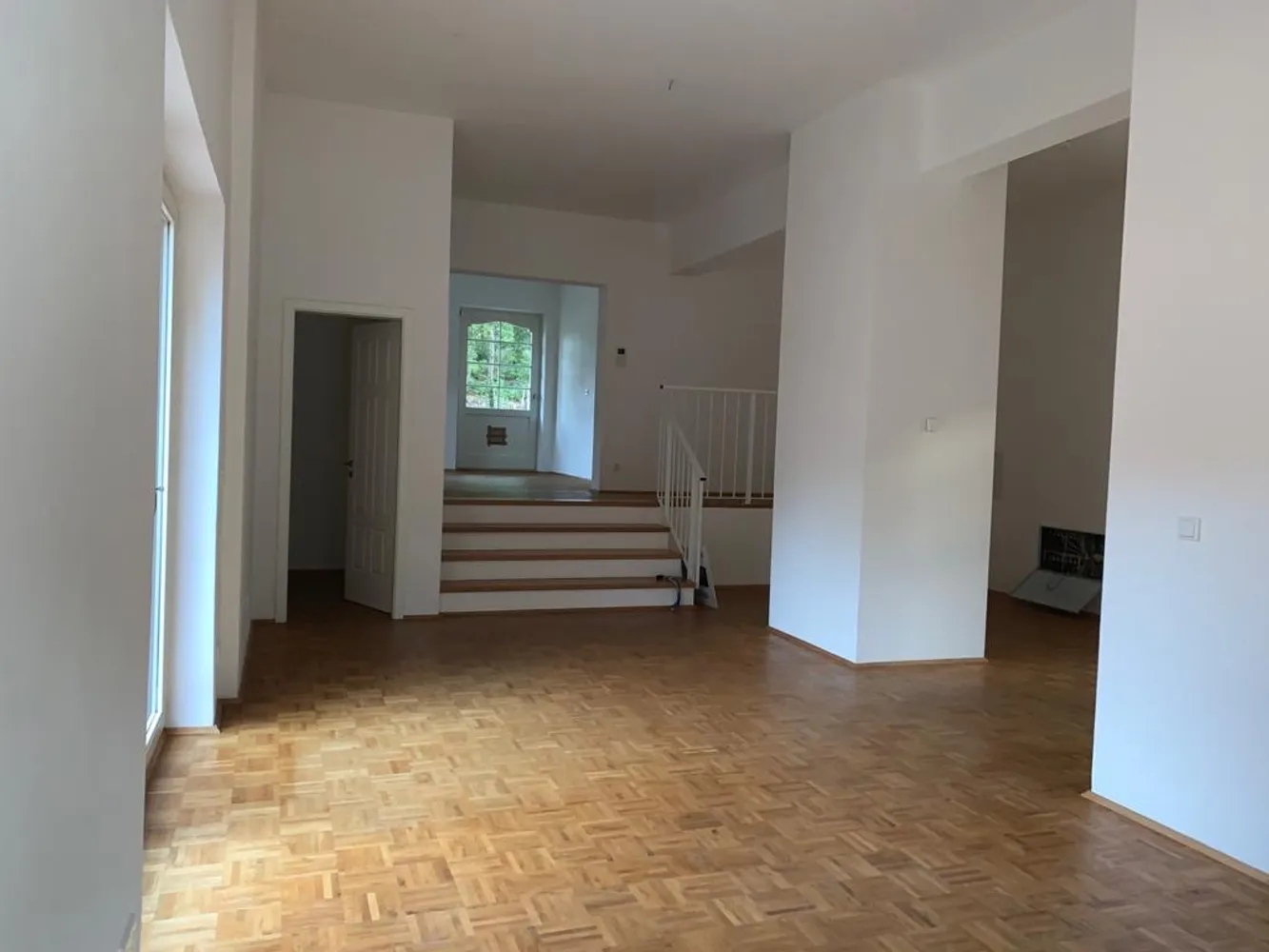 3 Zimmer Wohnung mit 132 m² in Halle (Saale) – Bild 2
