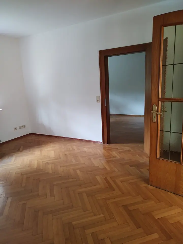 4 Zimmer Wohnung mit 123 m² in Sonneberg – Bild 6